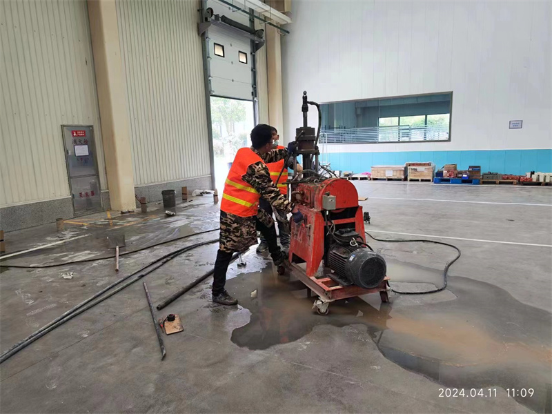 新野厂房地面下沉塌陷注浆加固施工